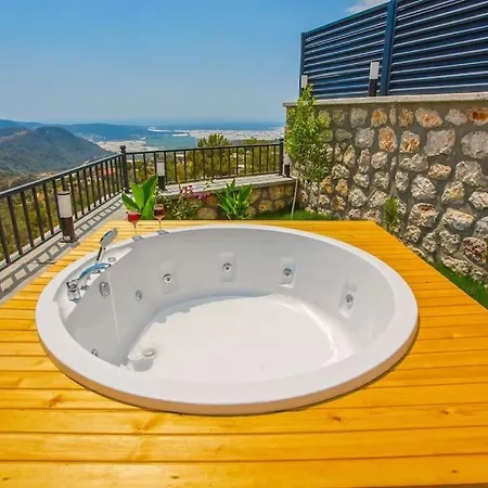 1+1 - Isitmali Havuz - Jakuzi - Ozel Havuzlu Villa Kaş