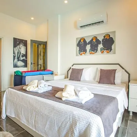 1+1 - Isitmali Havuz - Jakuzi - Ozel Havuzlu Villa Kaş